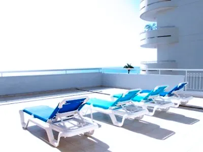 לרנקה Sun Hall Beach Hotel Apartments קפריסין