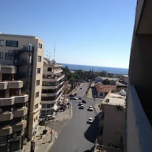 francis-apartments.protaras-cy-hotels.com/
